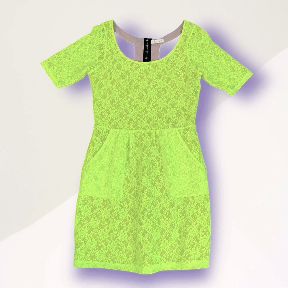 Silence & Noise | Lace Dress with Built In Slip | Size Medium